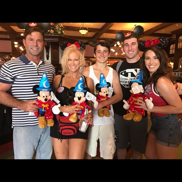 Meet Marthashopper. A TOP RATED SELLER ⭐️⭐️⭐️⭐️⭐️! - Picture 7 of 8